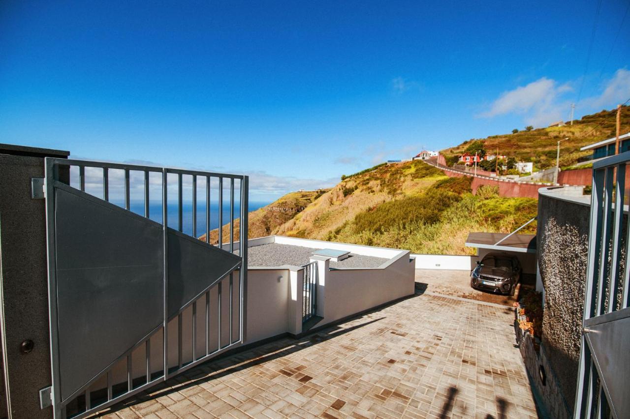 The Cliffhouse By Lovelystay Fajã da Ovelha Eksteriør billede